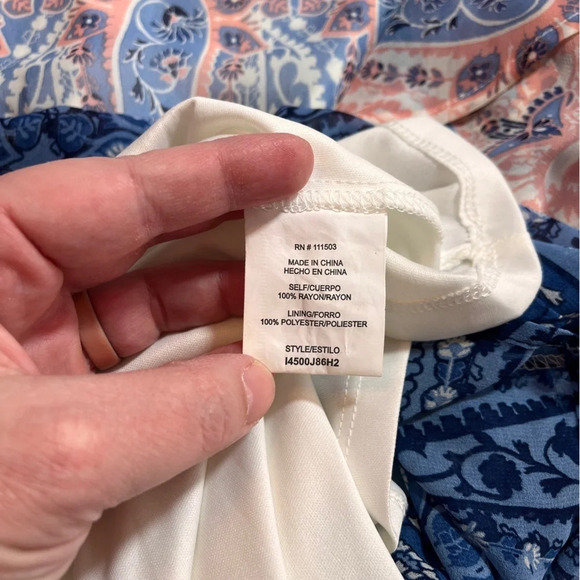 Love Reign Boho Paisley Peekaboo Shoulder Mini Dress Women’s Size M - Picture 4 of 8